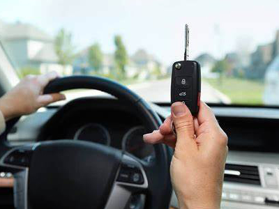 汽車遙控器的隱藏功能。